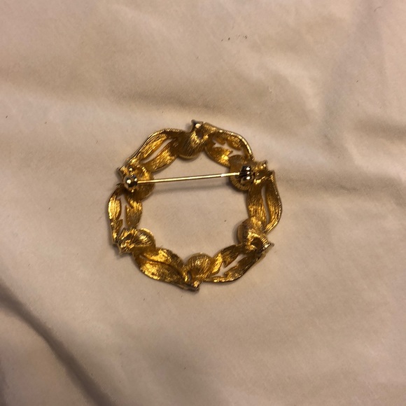 Brooch - Picture 2 of 2